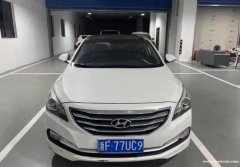 出售现代名图1.8L自动挡，白色车身，全景天窗，个人一手车。
